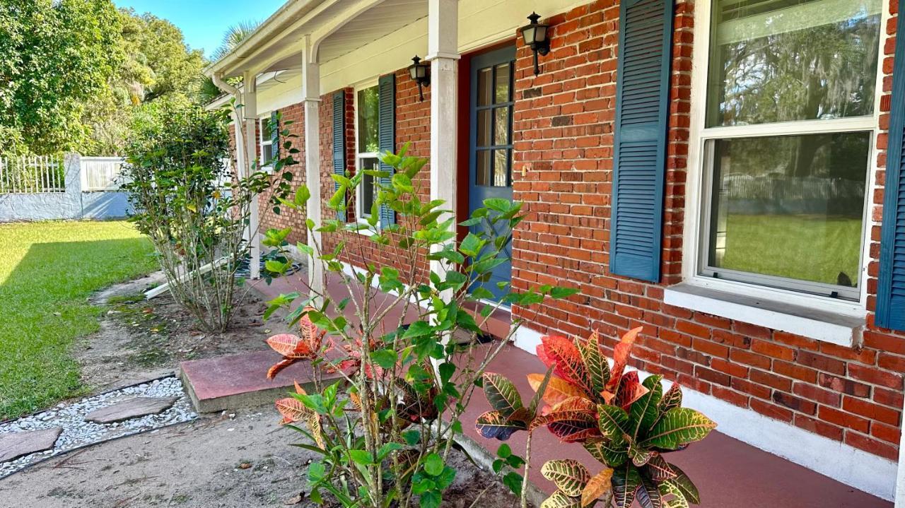 Cozy Rooms Near Busch Gardens タンパ エクステリア 写真