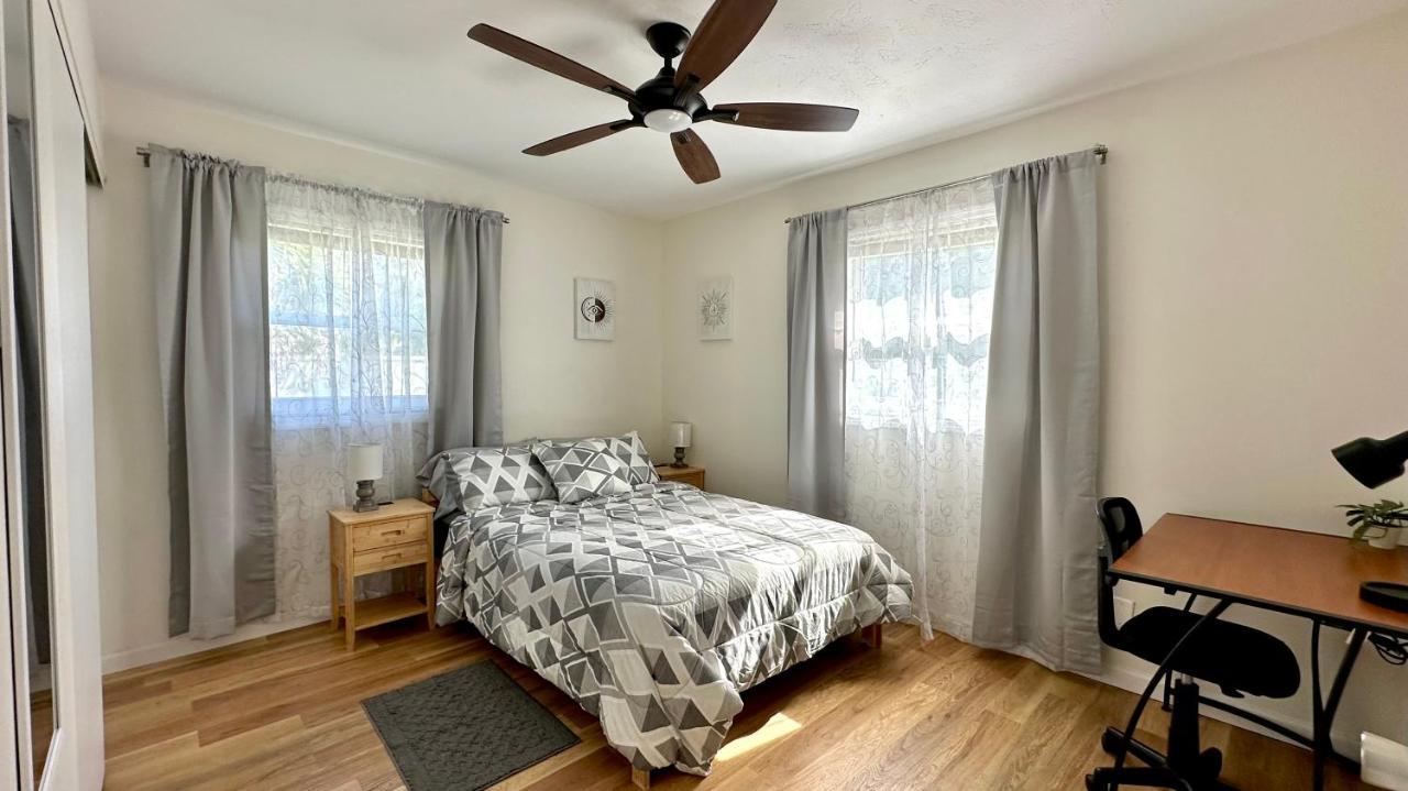 Cozy Rooms Near Busch Gardens タンパ エクステリア 写真